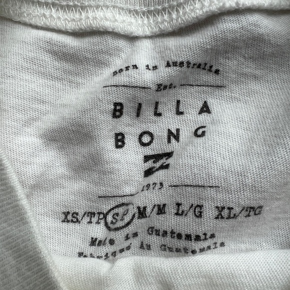 Billabong and Roxy crop shirts size small - Picture 2 of 3